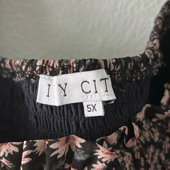 Ivy City Co Black and White Tiered Midi Dress with Bishop Sleeves - Picture 4 of 5